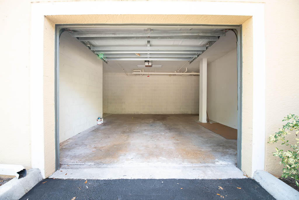 VILLAS AT EMERALD DUNES - Residential Lease