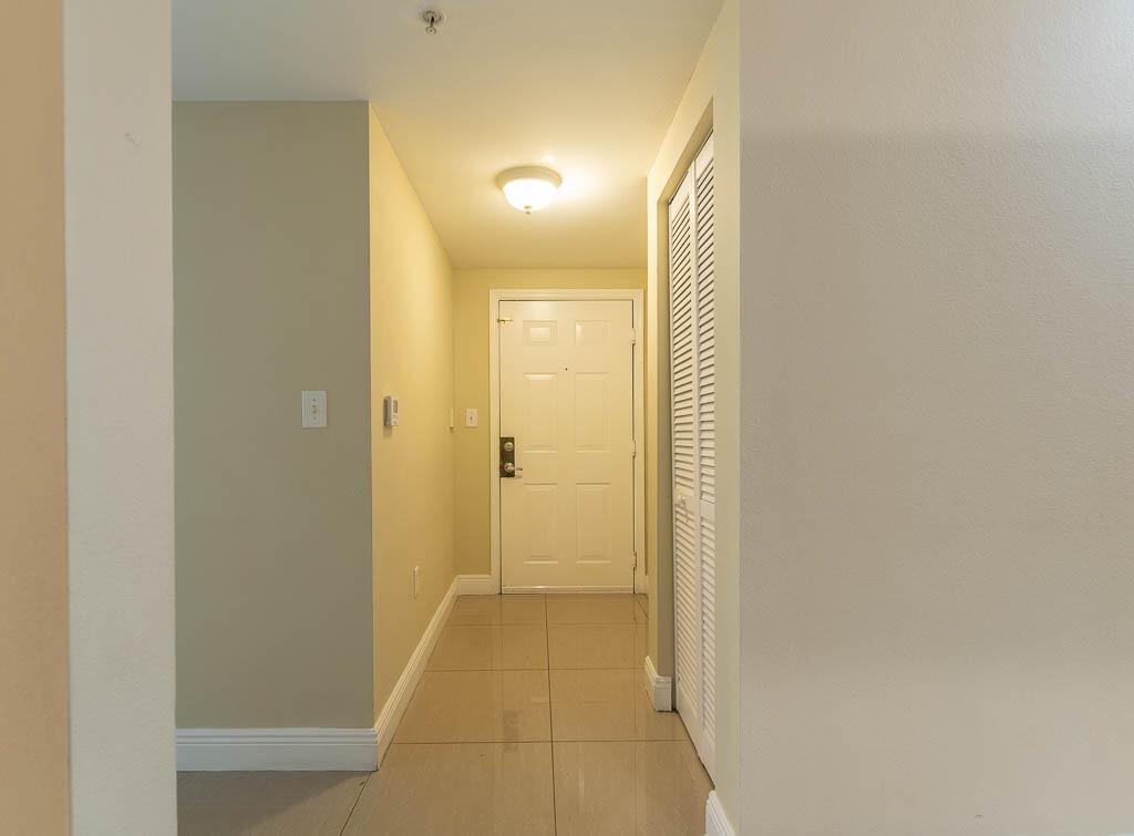 VILLAS AT EMERALD DUNES - Residential Lease