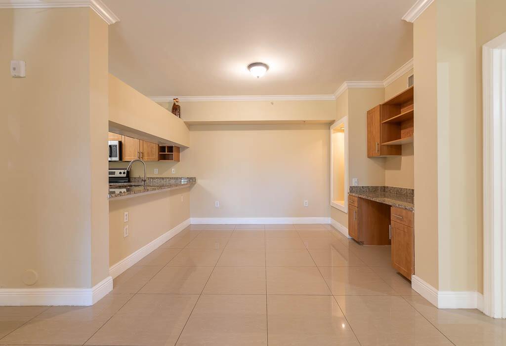 VILLAS AT EMERALD DUNES - Residential Lease