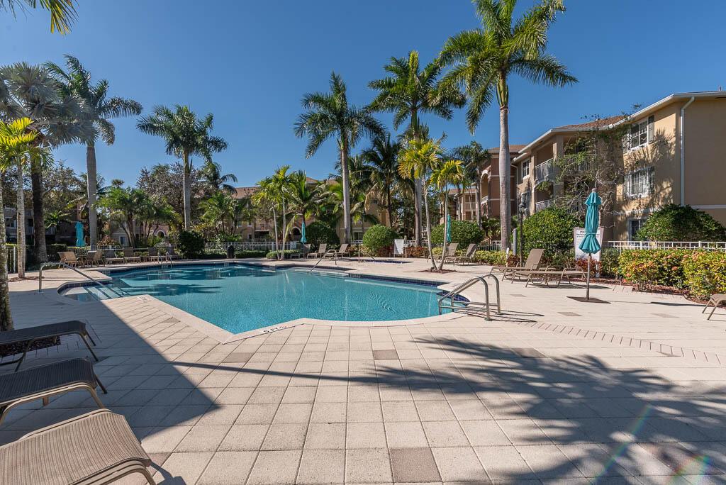 VILLAS AT EMERALD DUNES - Residential Lease