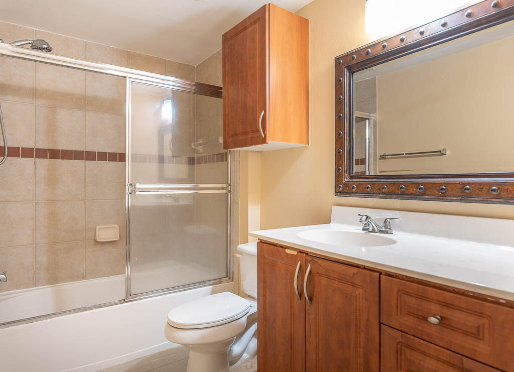 VILLAS AT EMERALD DUNES - Residential Lease