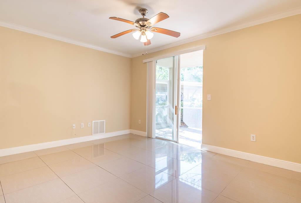 VILLAS AT EMERALD DUNES - Residential Lease