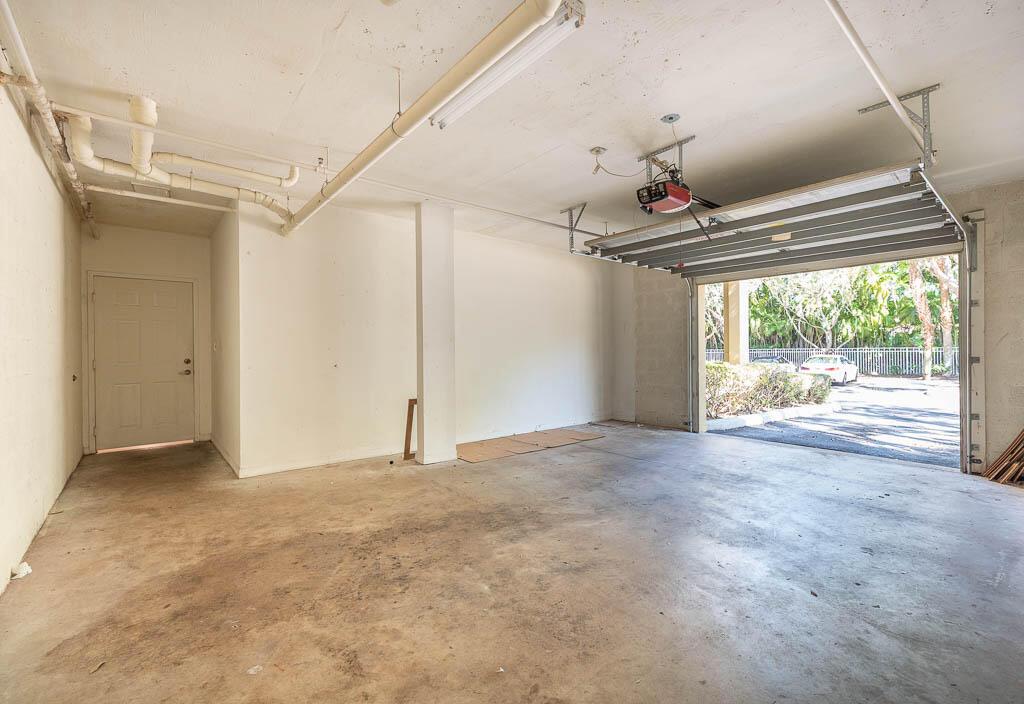 VILLAS AT EMERALD DUNES - Residential Lease