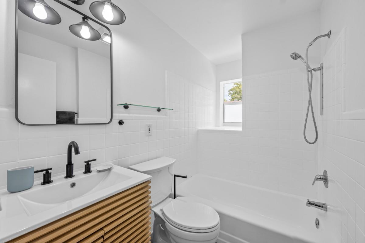 Hollywood South Side Add - Residential Lease