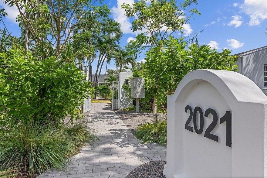 Charming STUDIO with full kitchen and bathroom in small gated community in Hollywood - Furnished option available for an additional $65/month. Welcome to this beautifully renovated STUDIO located in a quaint, Key West-style gated community. Nestled within a serene courtyard adorned with lush tropical landscaping, this home offers a peaceful and private living environment.