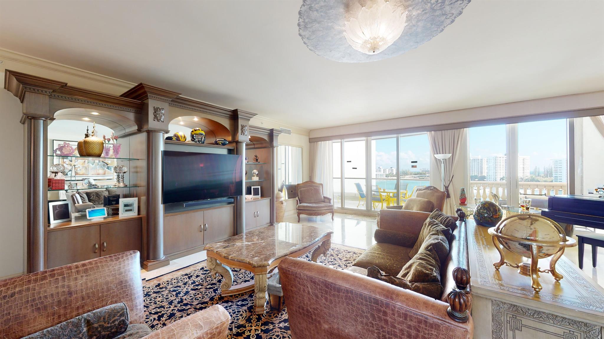 MIZNER GRAND - Residential