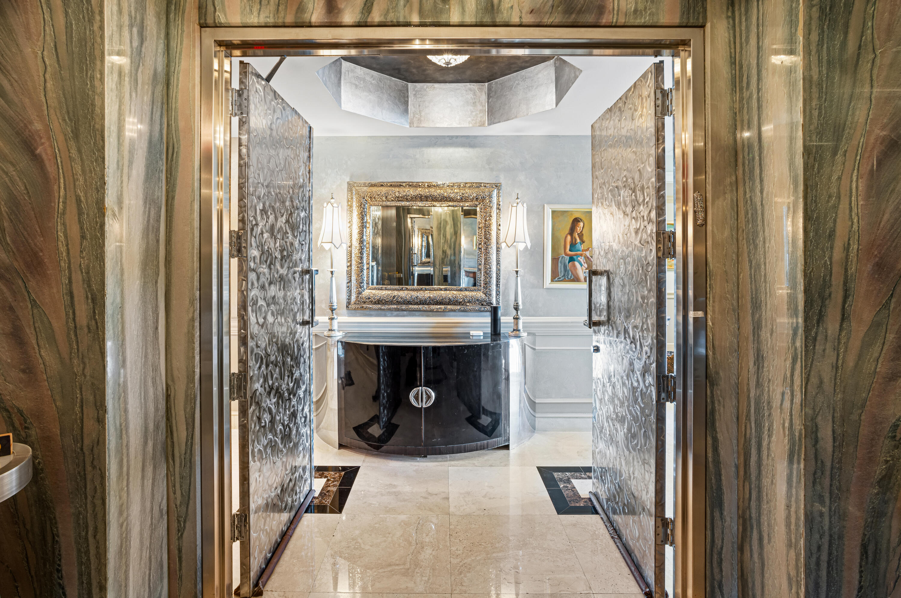 MIZNER GRAND - Residential