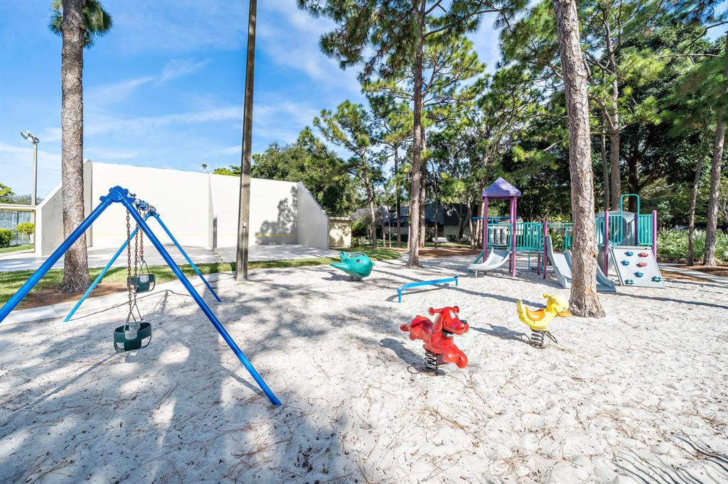 GLENWOOD TOWNHOMES - Residential