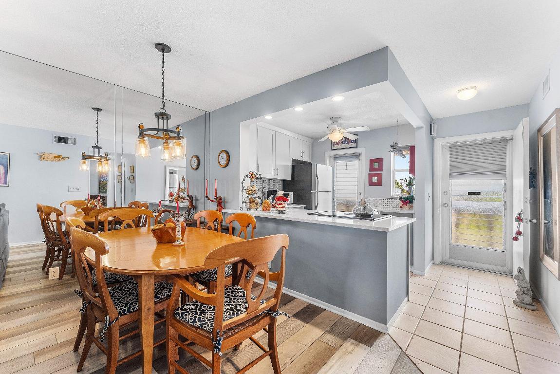 Village Royal Condo 3 - Residential