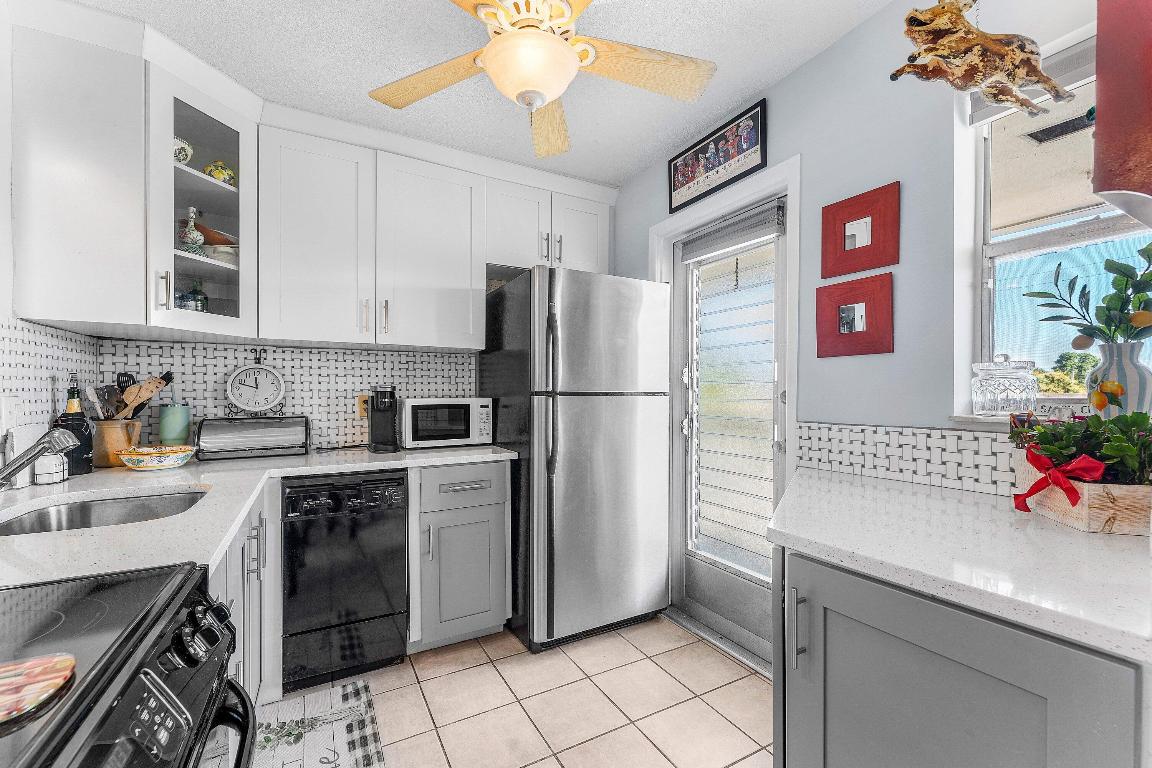 Village Royal Condo 3 - Residential