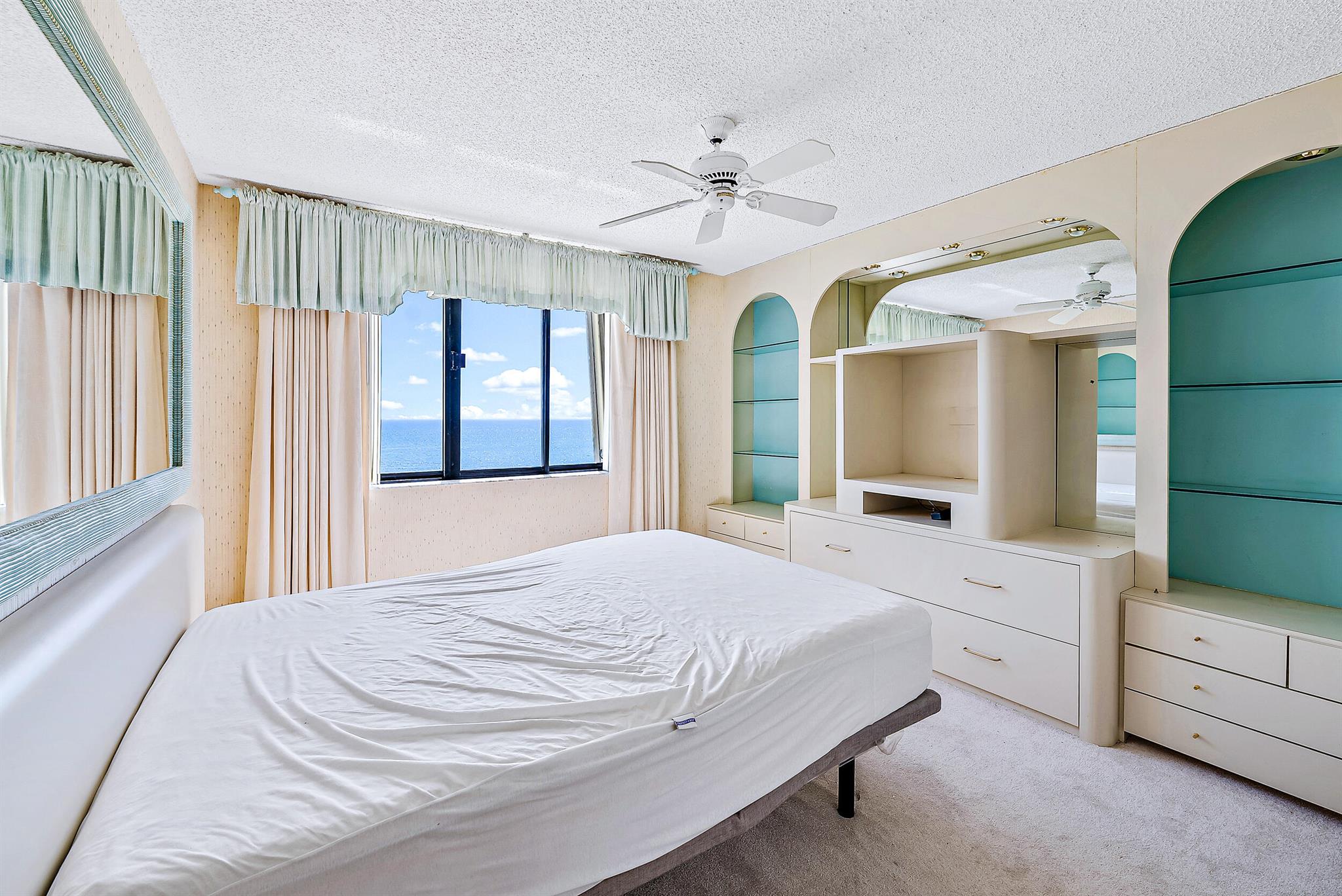 OCEAN TRAIL CONDO IV - Residential