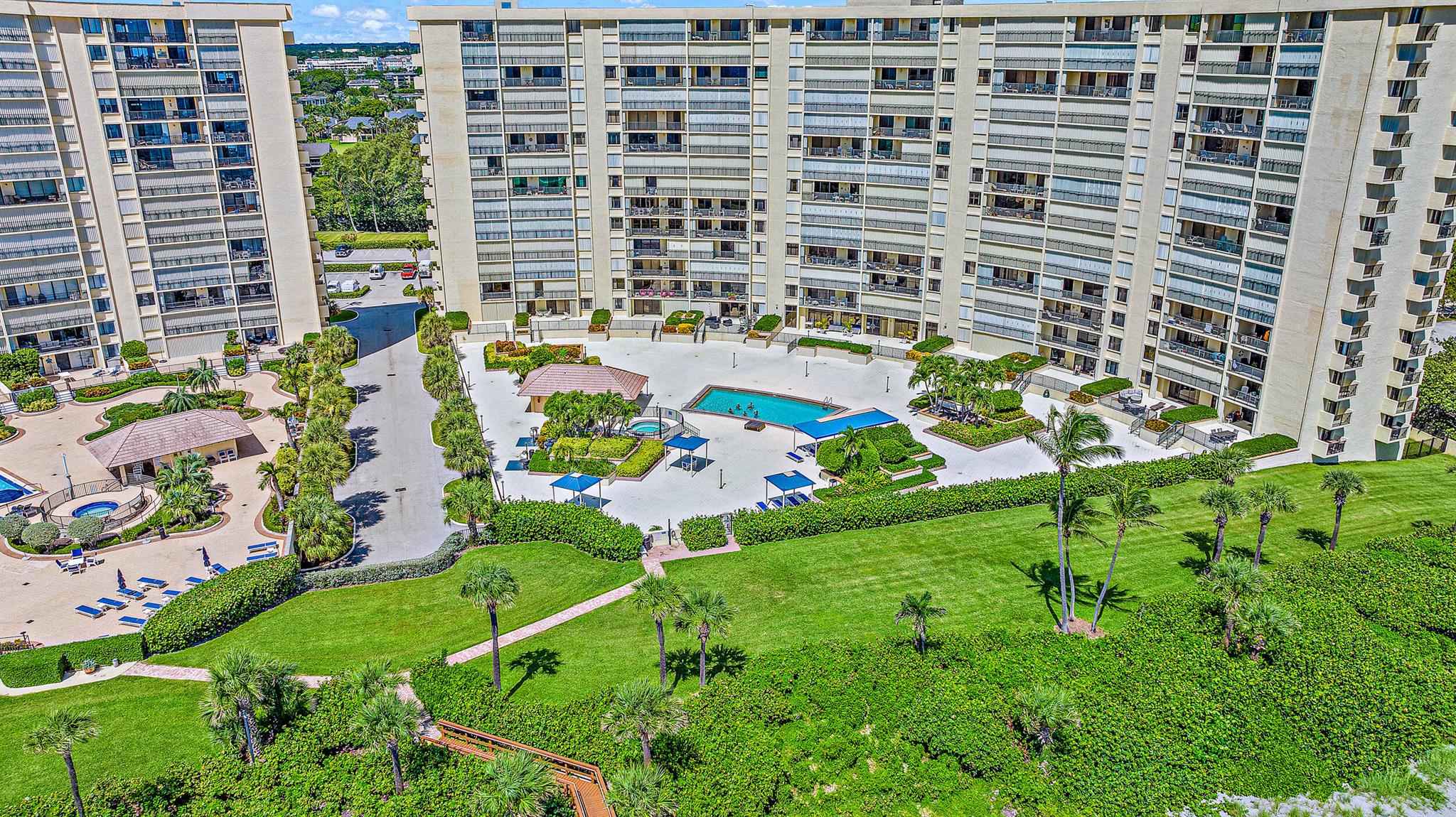 OCEAN TRAIL CONDO IV - Residential