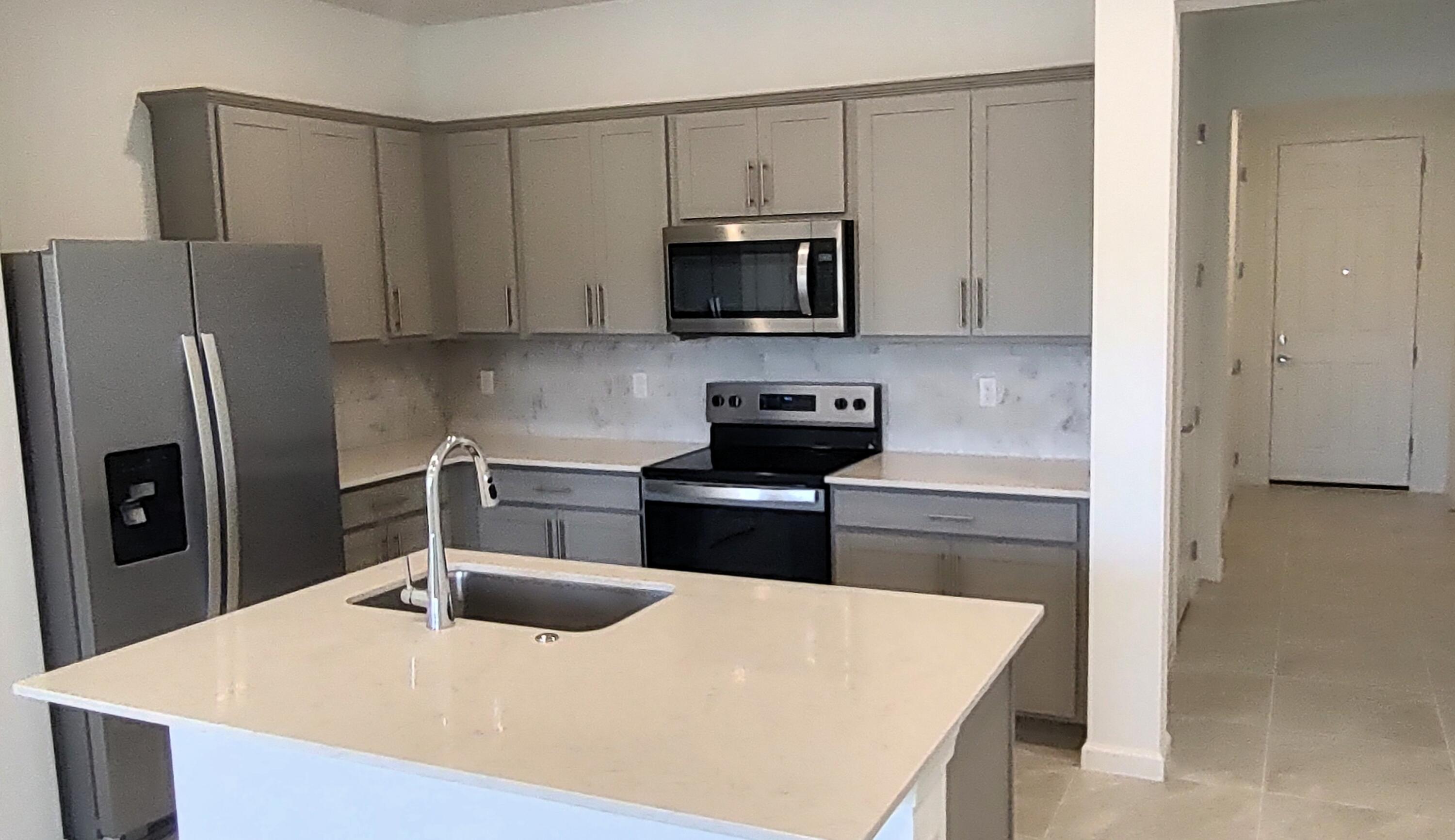 7783 SW Bentley Lane