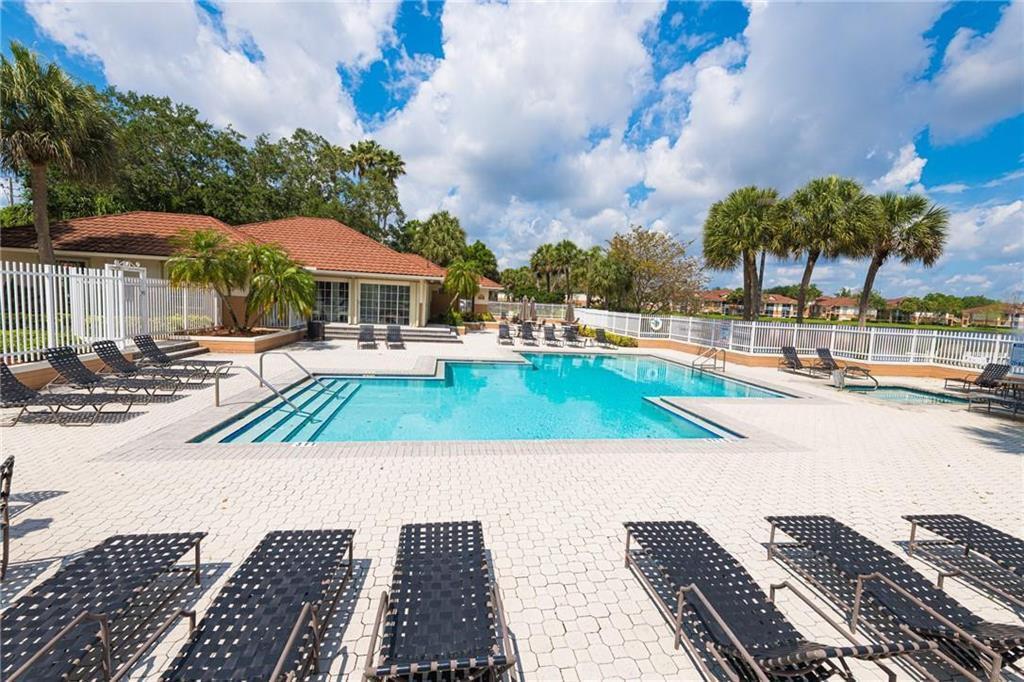 COLONNADES CONDO - Residential Lease