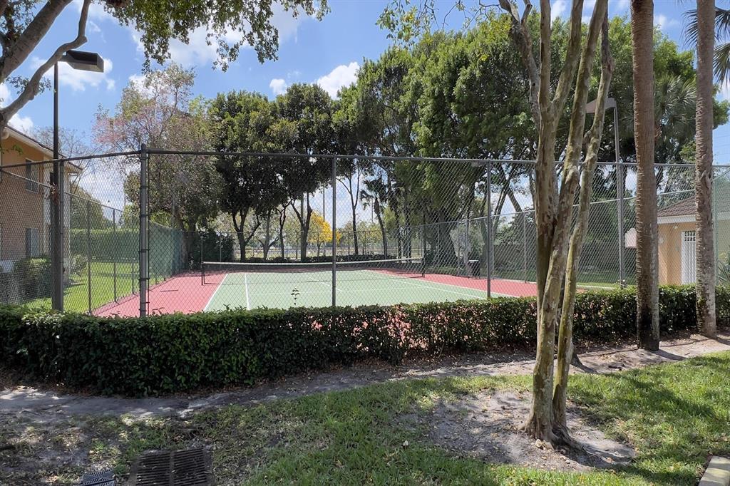 COLONNADES CONDO - Residential Lease