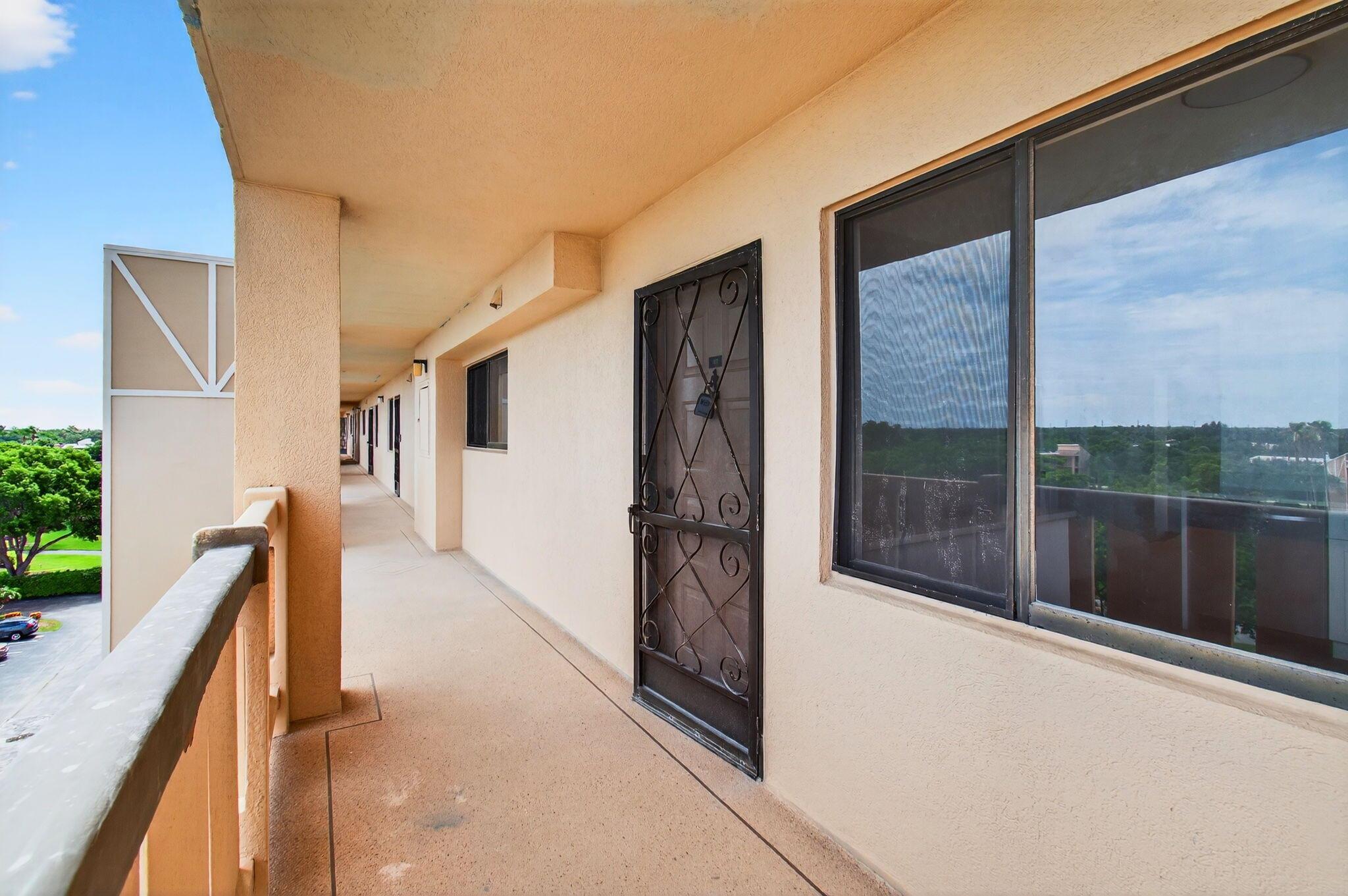 6866 Huntington Lane 707