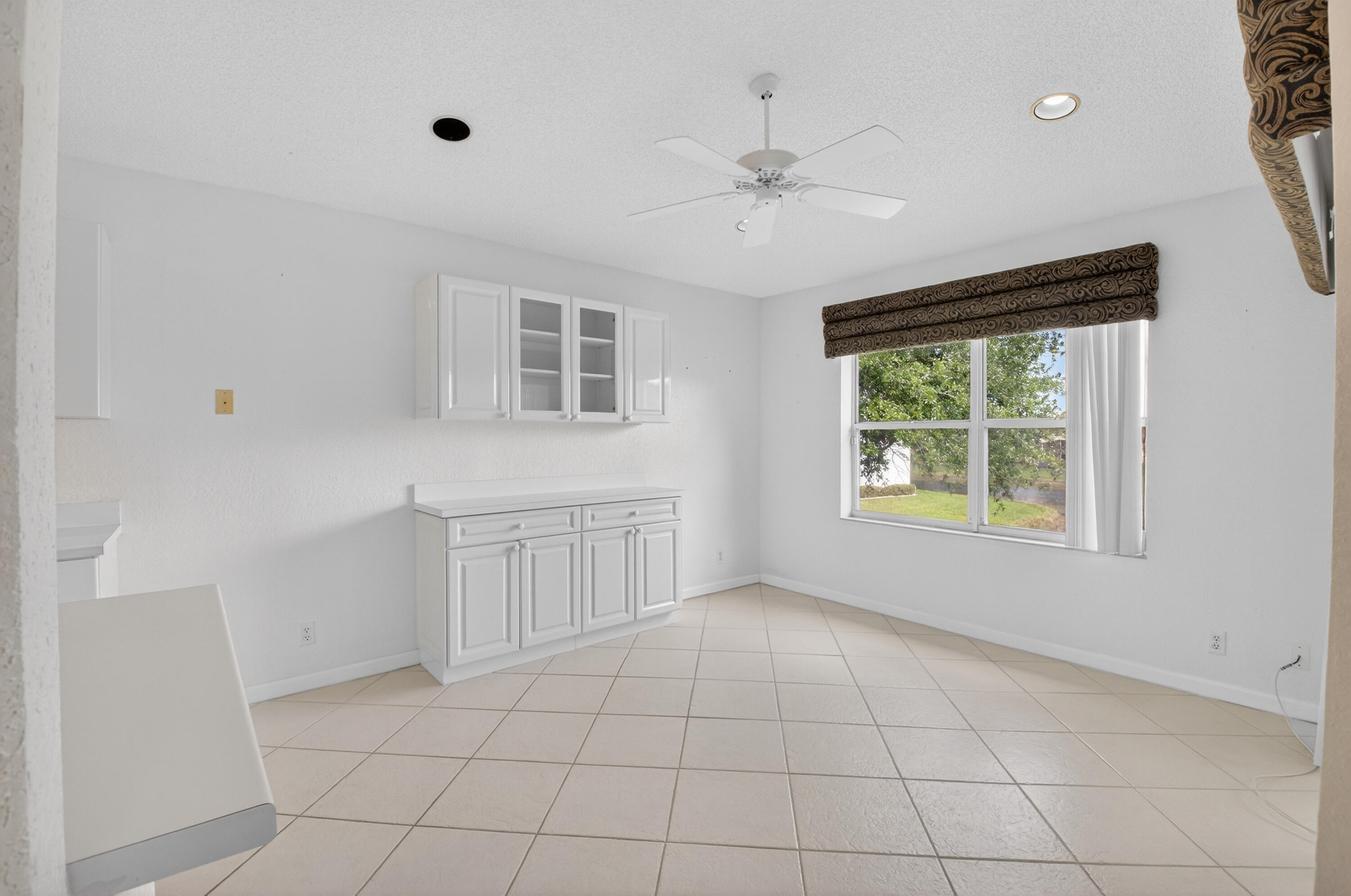 GROVE VILLAGE CONDO - Residential