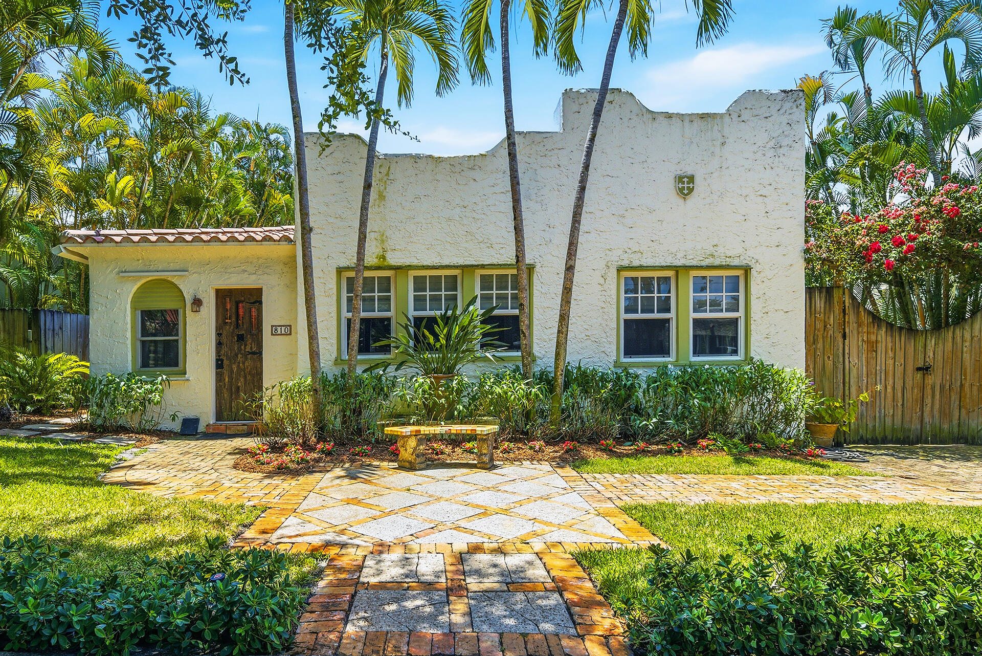 FLAMINGO PARK - Residential