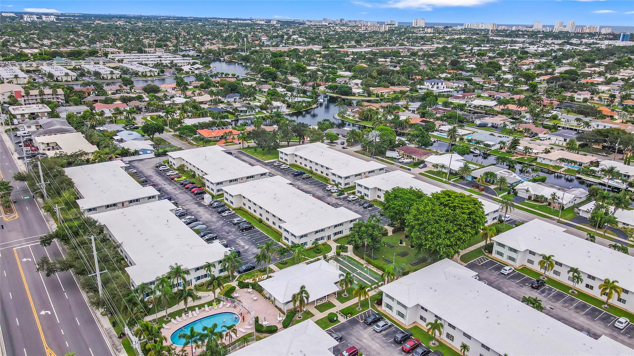 Georgian Court Apts North - Residential