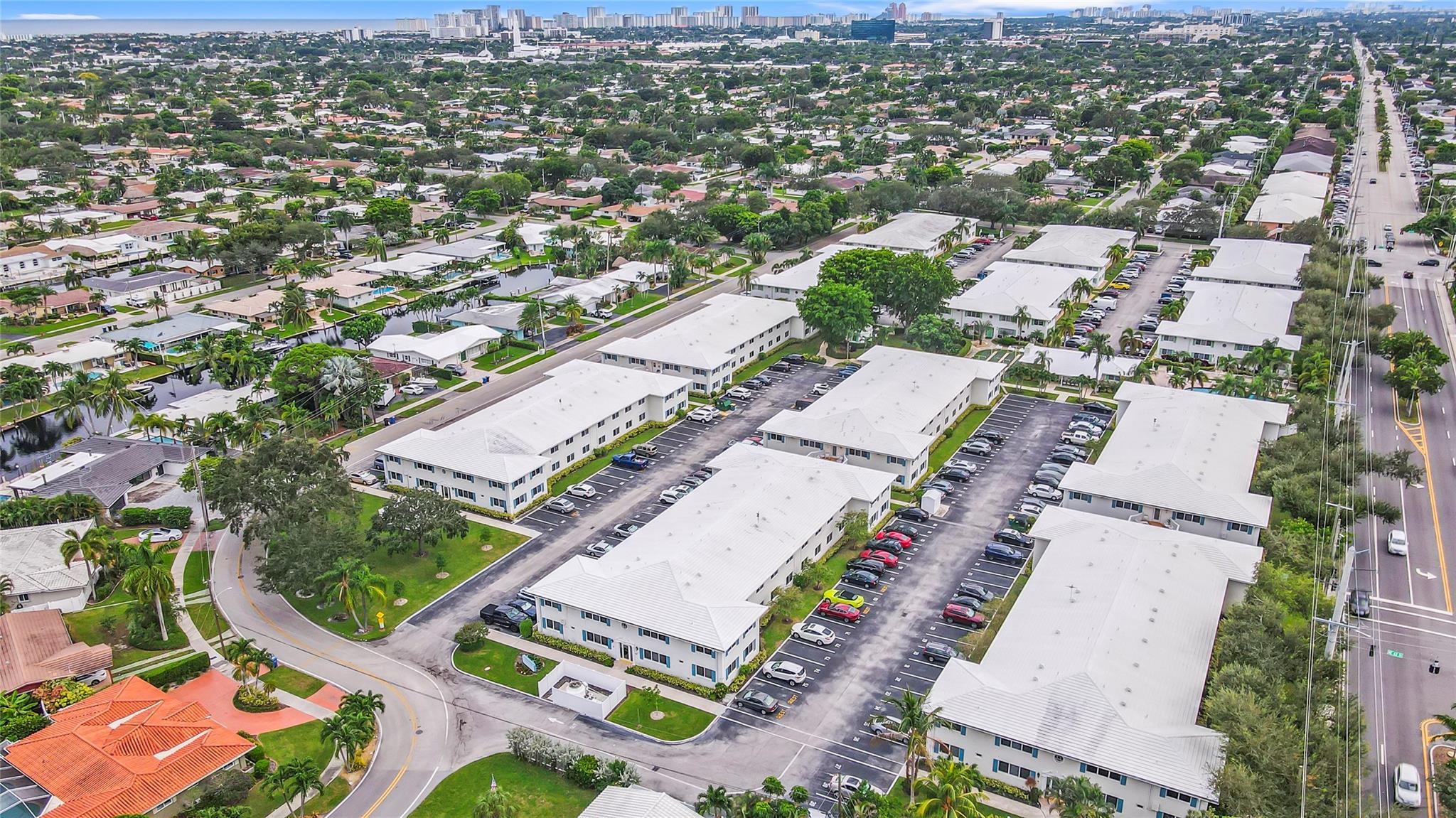 Georgian Court Apts North - Residential