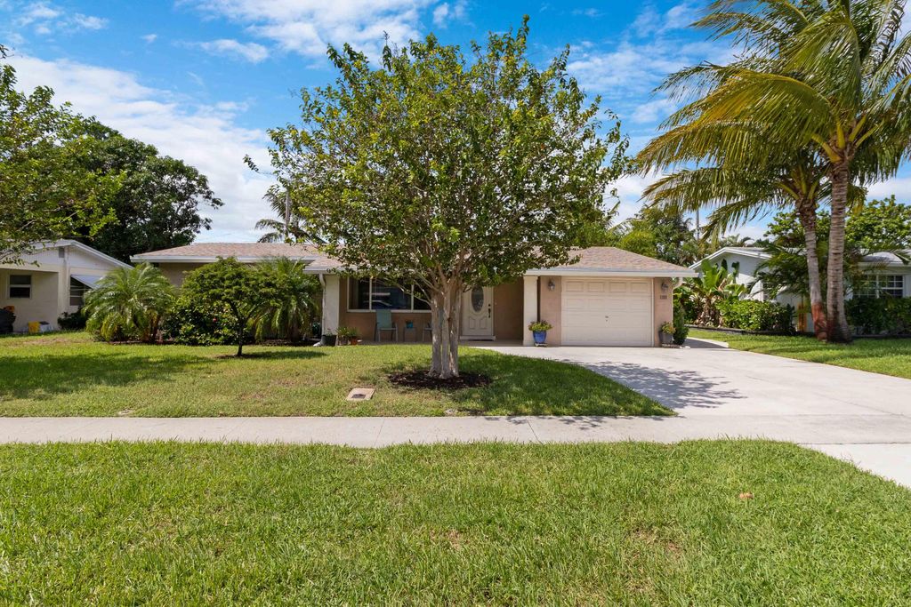 Photo of 1193 SE 1st Way, Deerfield Beach, FL 33441 (MLS # R11024663)