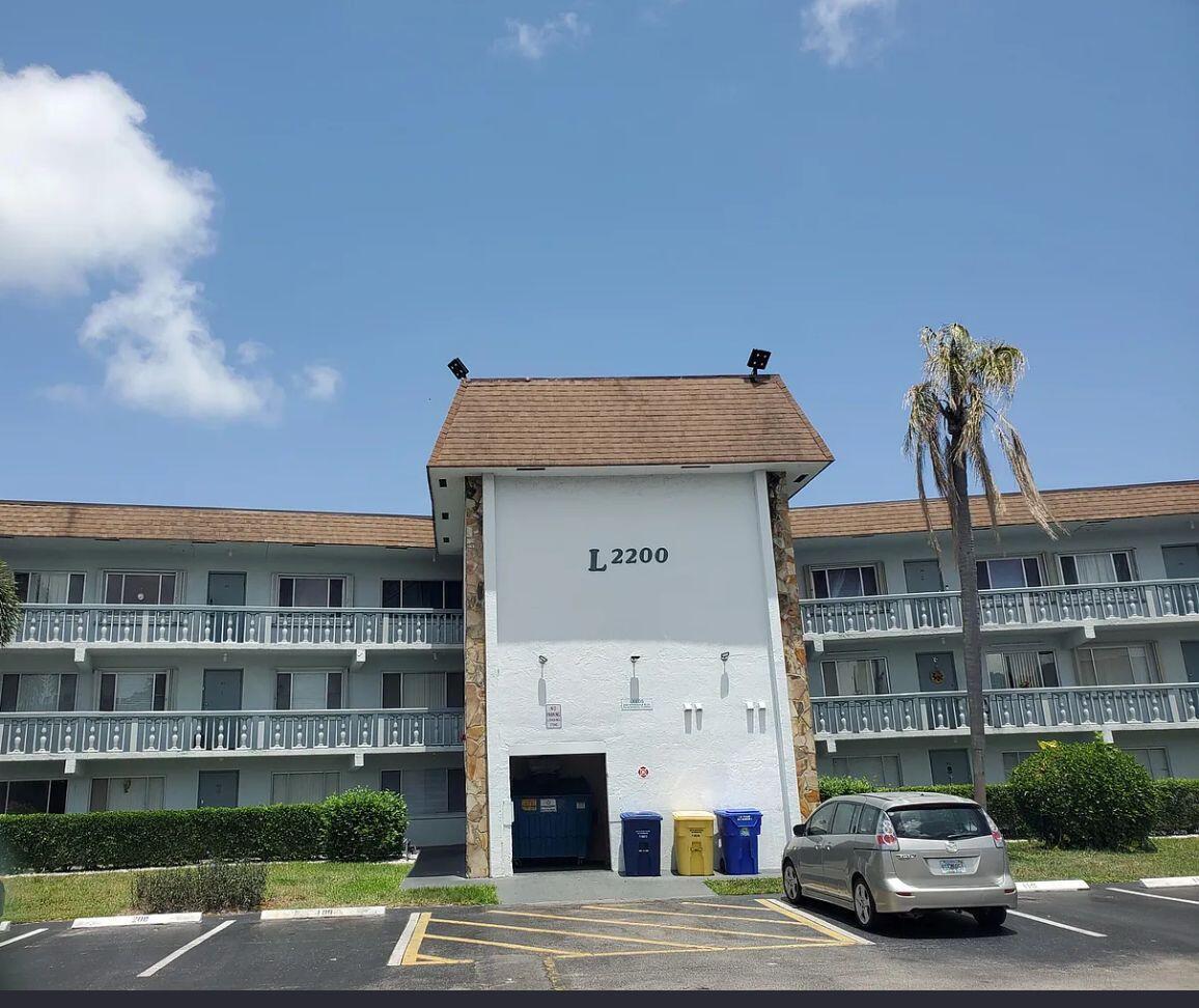 Beautiful 2nd floor condo located in Palm Springs. 1 bedroom and 1.5 bath with screened balcony. All ages welcome. Close to schools, shops, and major highways. A must see!