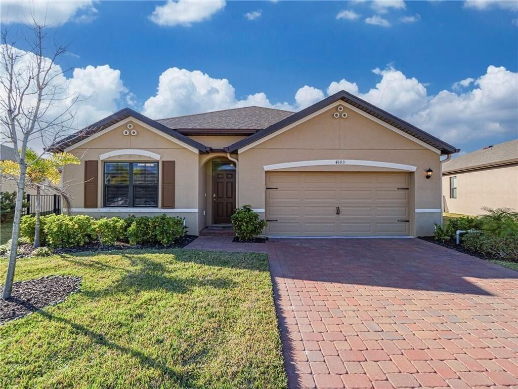 Photo of 4103 Keeson Circle, Vero Beach, FL 32967 (MLS # B26029954)