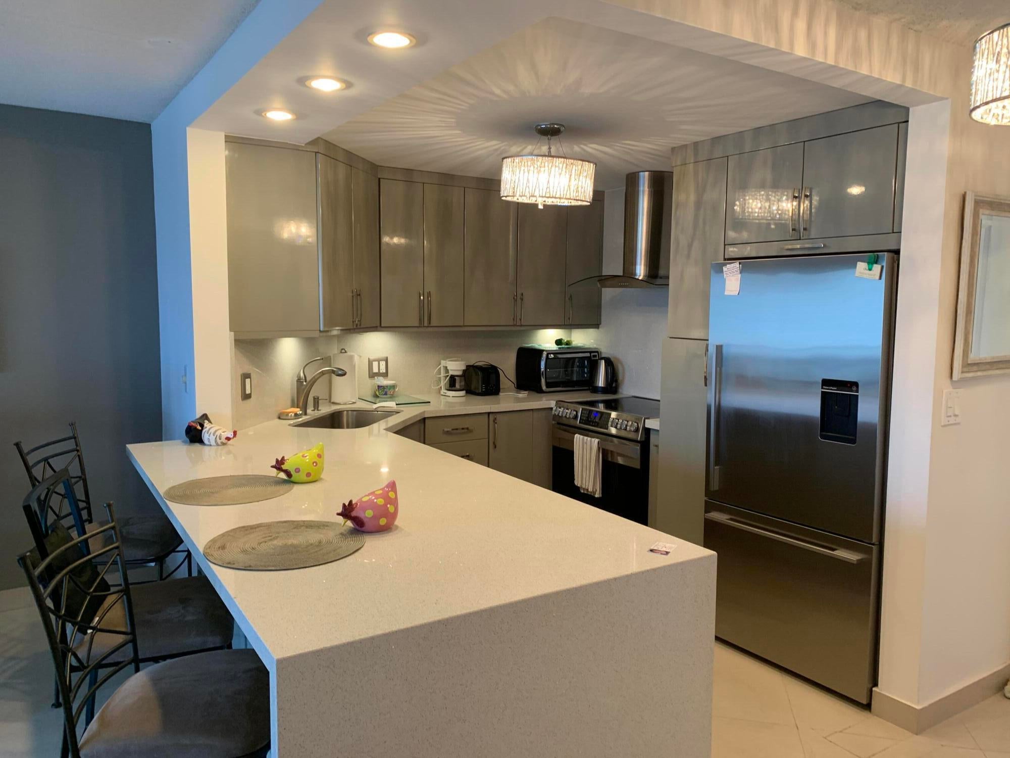 133 N POMPANO BEACH Boulevard 808