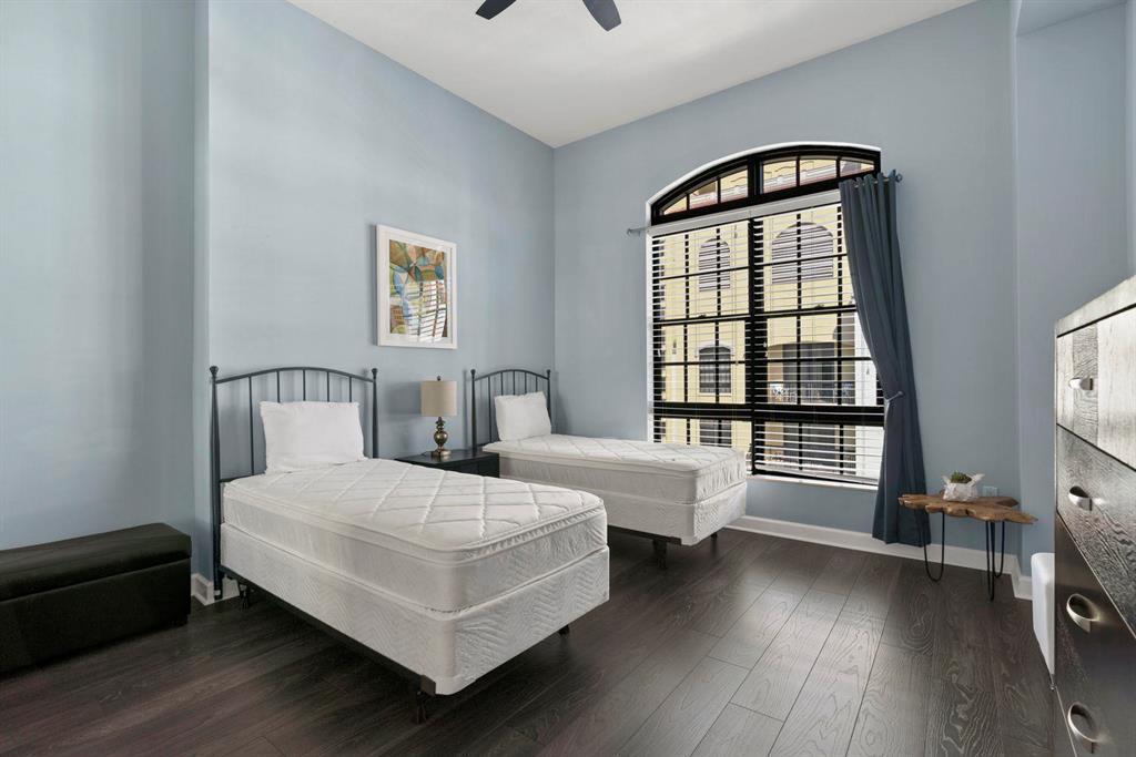 ONE CITY PLAZA CONDO - Residential