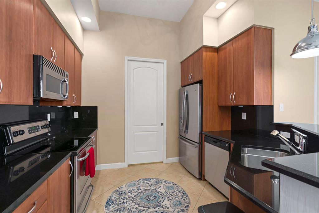 ONE CITY PLAZA CONDO - Residential