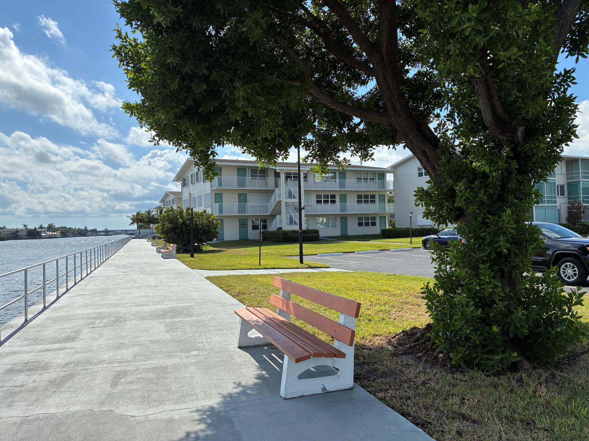 STERLING VILLAGE 650 COND - Residential Lease