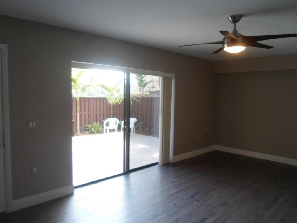 SUNSET TRACE AT MARTIN DO - Residential Lease