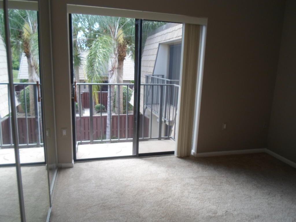 SUNSET TRACE AT MARTIN DO - Residential Lease