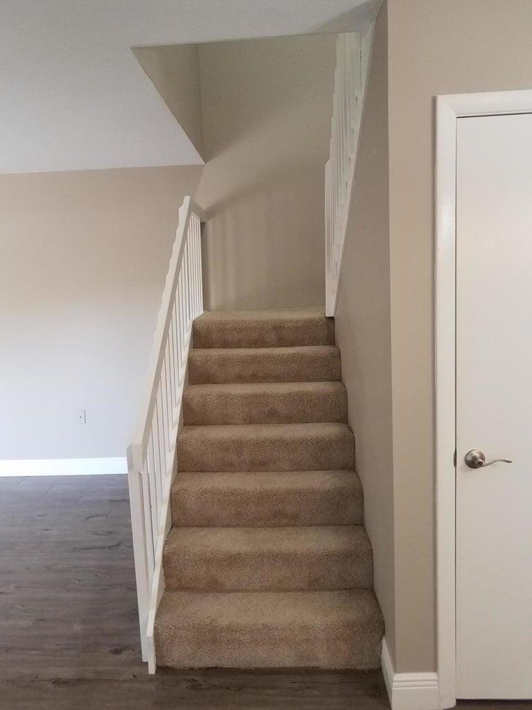 SUNSET TRACE AT MARTIN DO - Residential Lease
