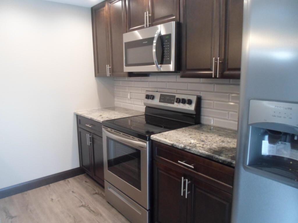 SUNSET TRACE AT MARTIN DO - Residential Lease