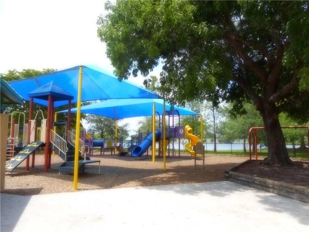 ROYAL PARK CONDOMINIUM - Residential