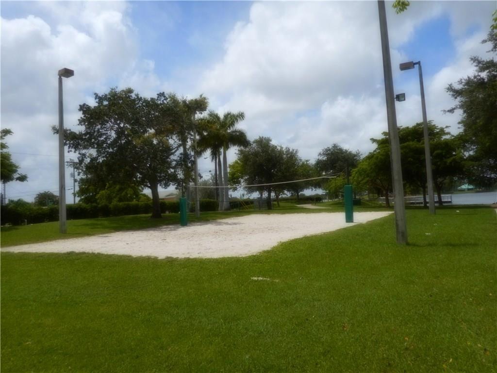 ROYAL PARK CONDOMINIUM - Residential