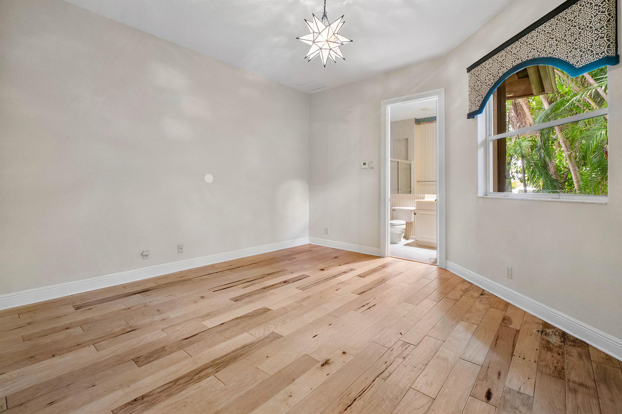 THE ESTATES / GARDENS IN - Residential