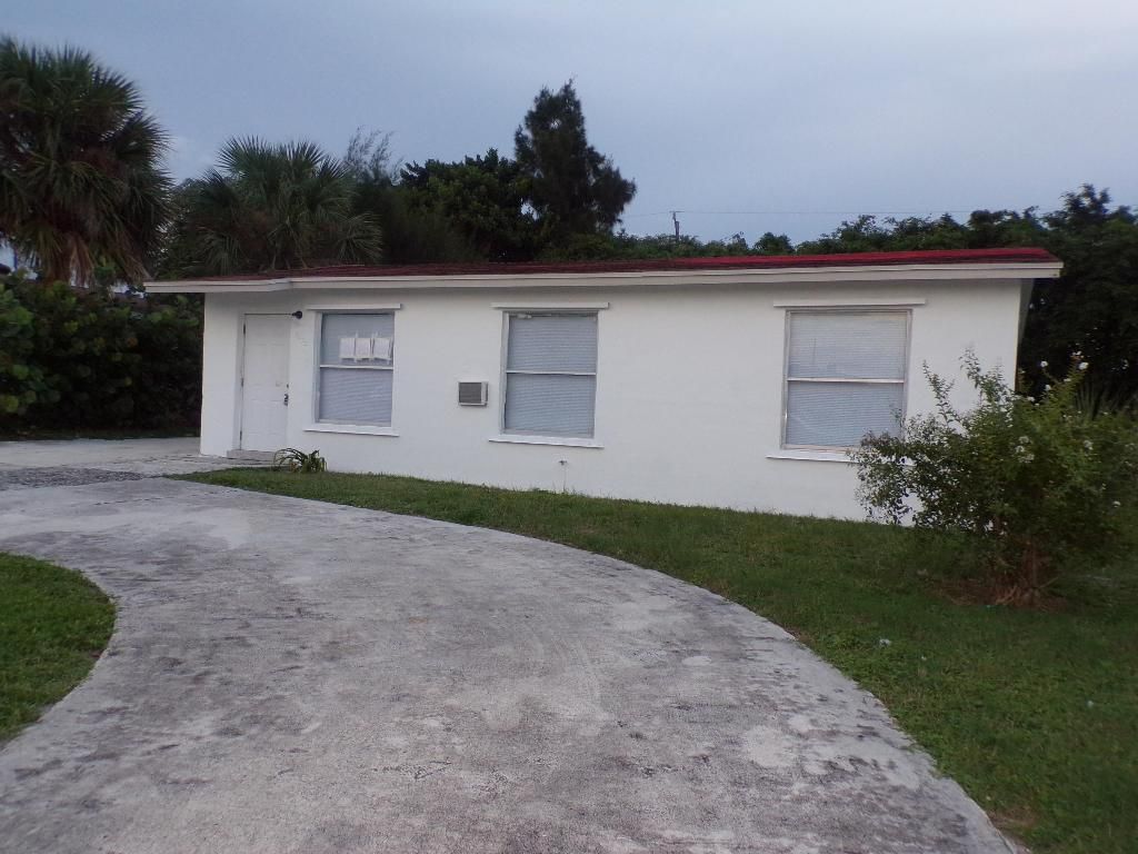 Photo of 1572 W 31st Street, Riviera Beach, FL 33404 (MLS # R11137510)