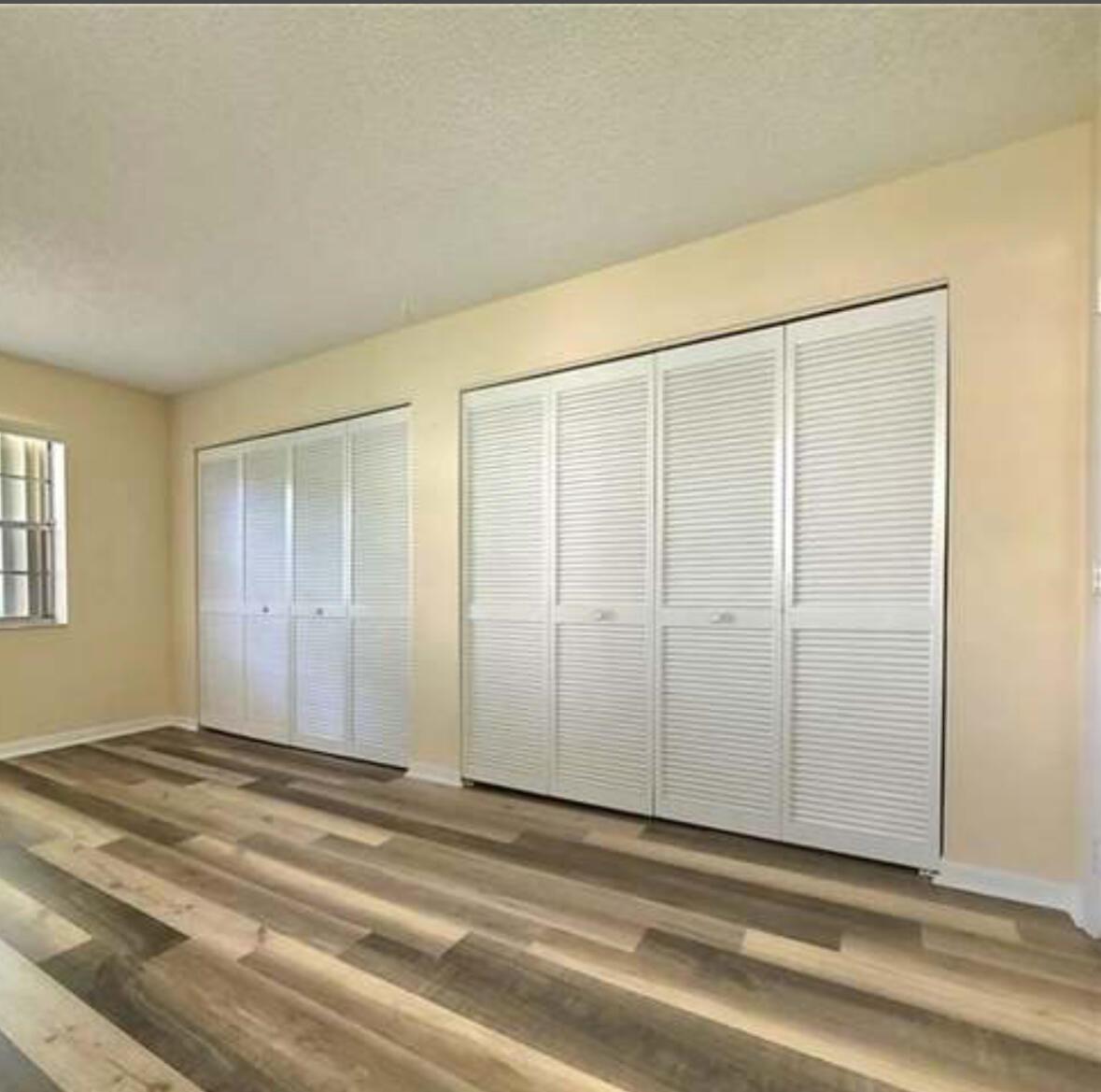 RAMBLEWOOD EAST CONDO - Residential