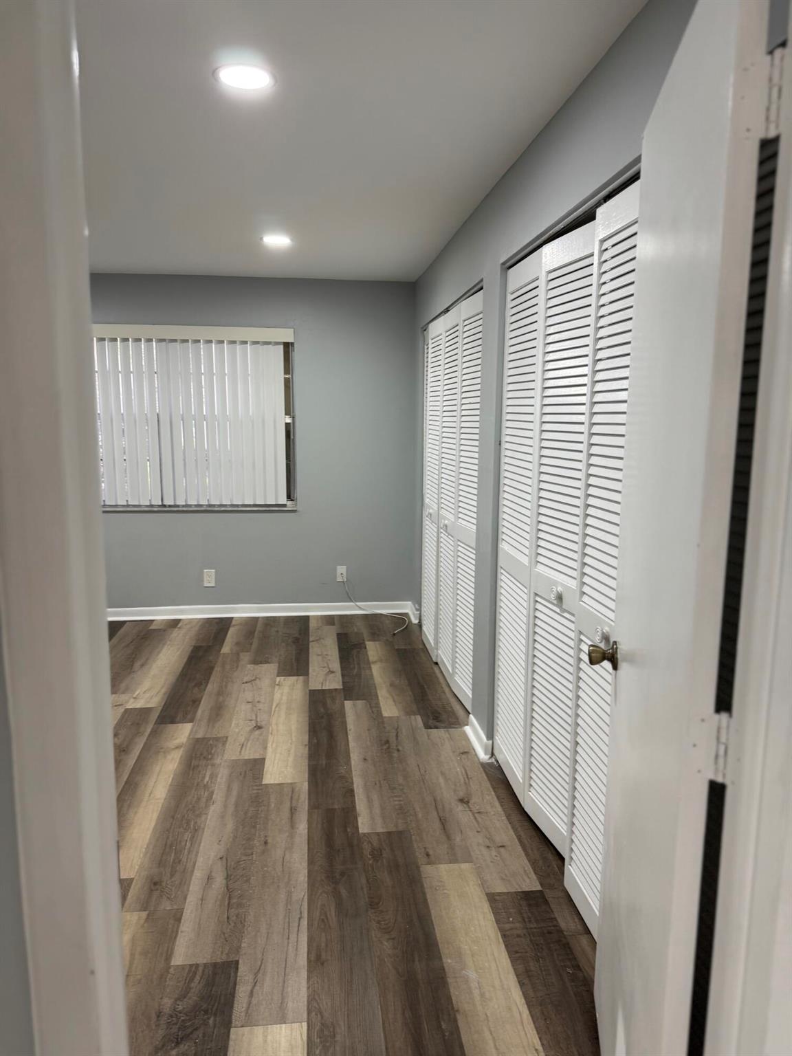 RAMBLEWOOD EAST CONDO - Residential