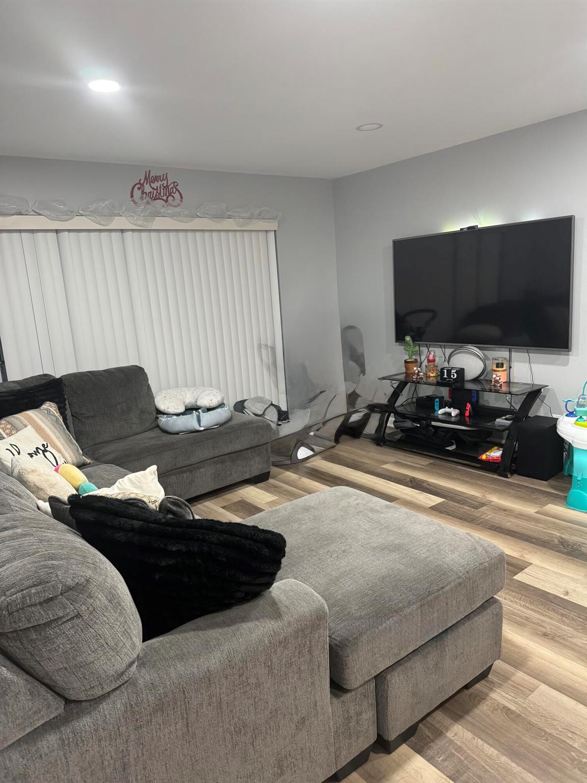 RAMBLEWOOD EAST CONDO - Residential