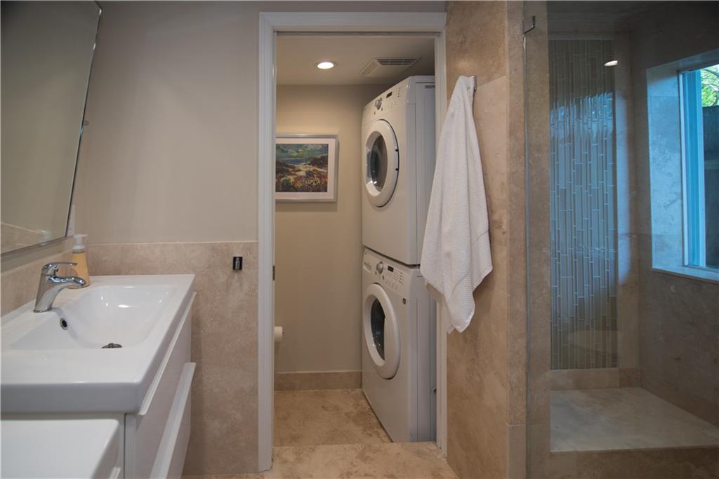 North Ridge 30-32 B - Residential