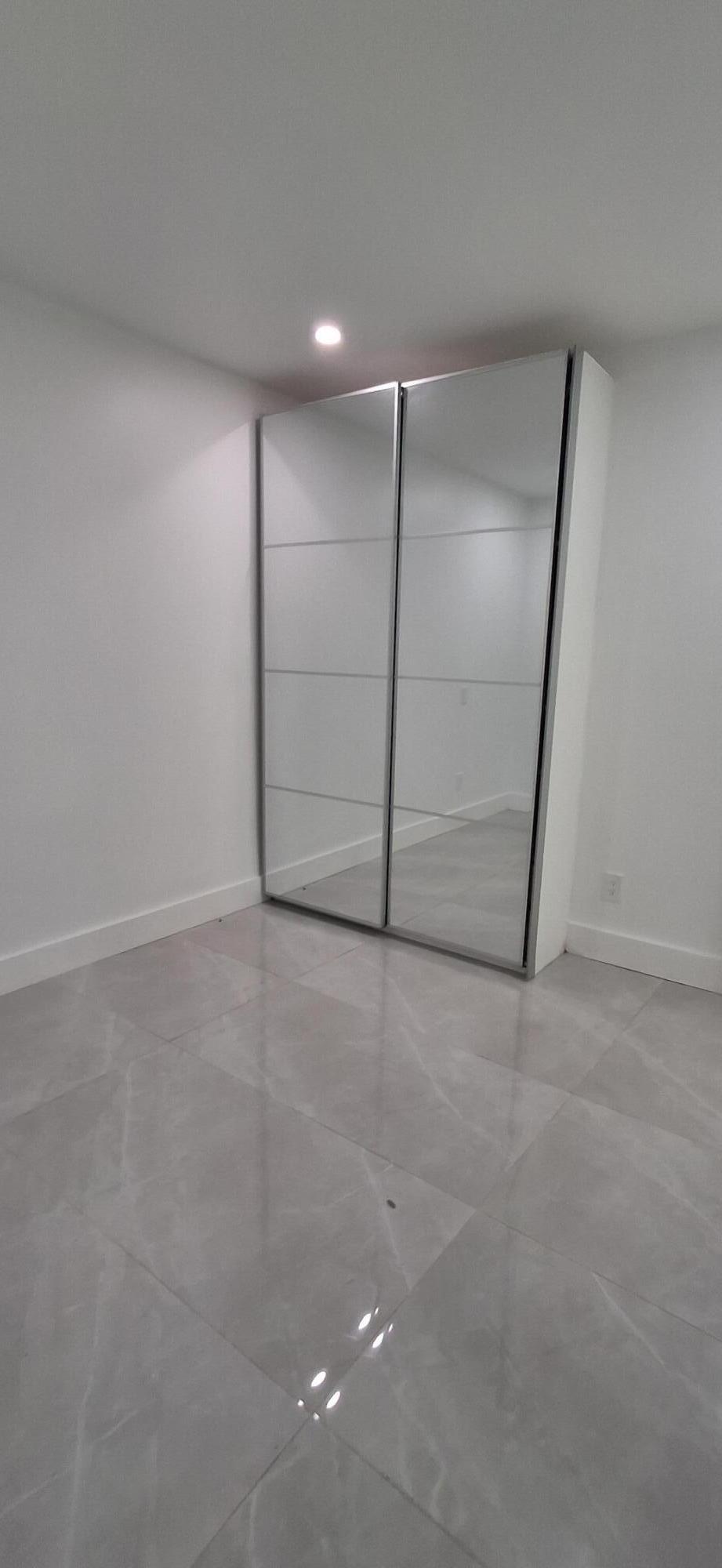 HOLLYWOOD - Residential Lease