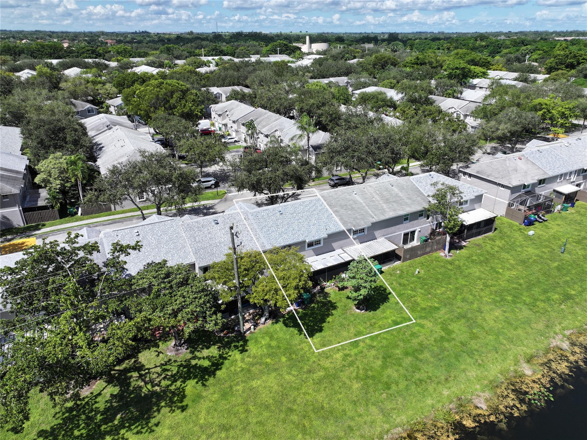 FLAMINGO GARDENS - Residential Lease