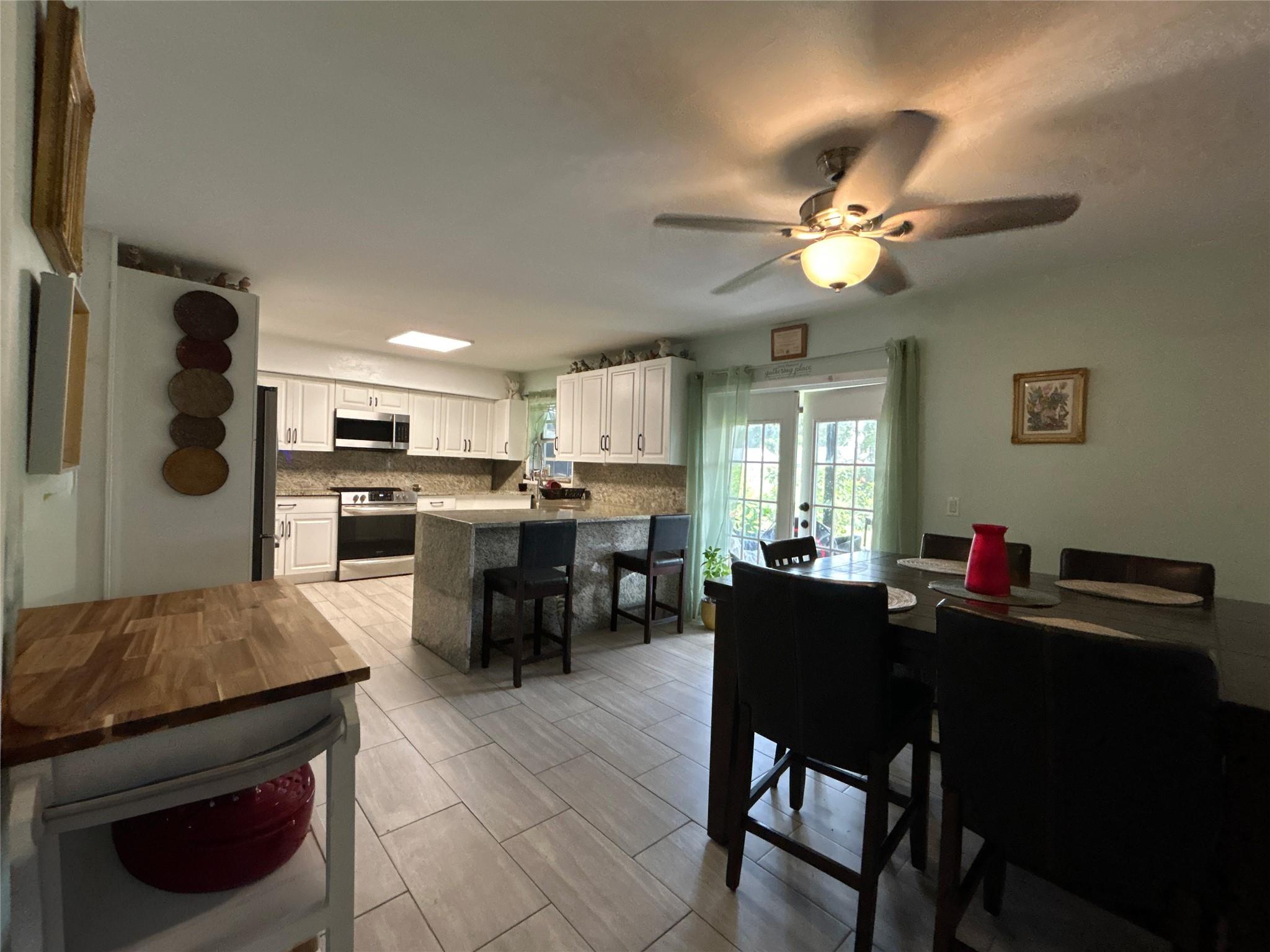 FLAMINGO GARDENS - Residential Lease