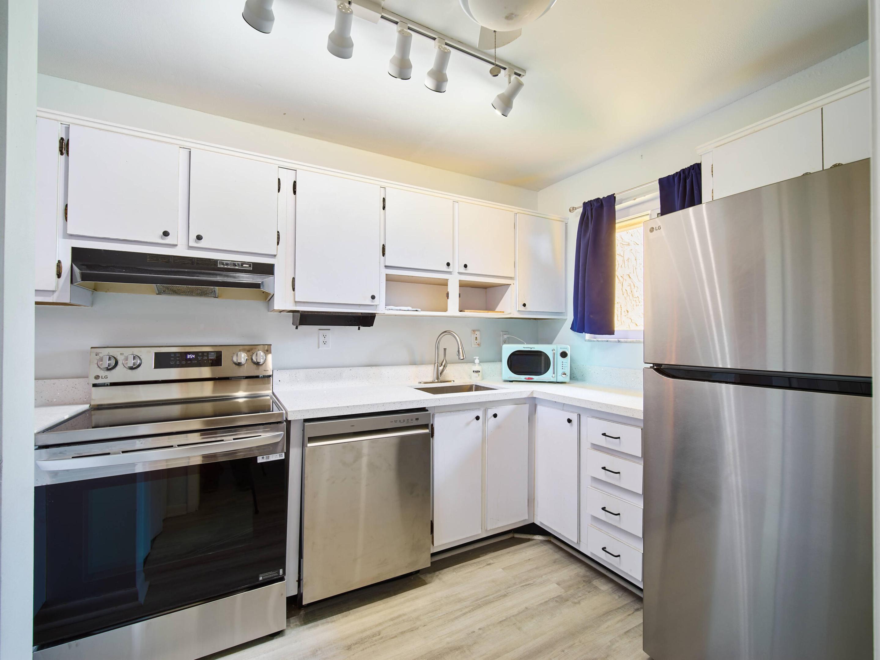 Miles Grant Condo - Residential