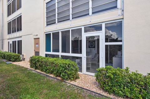 Tiny photo for 1904 BERMUDA Circle #D1, Coconut Creek, FL 33066 (MLS # B26080399)