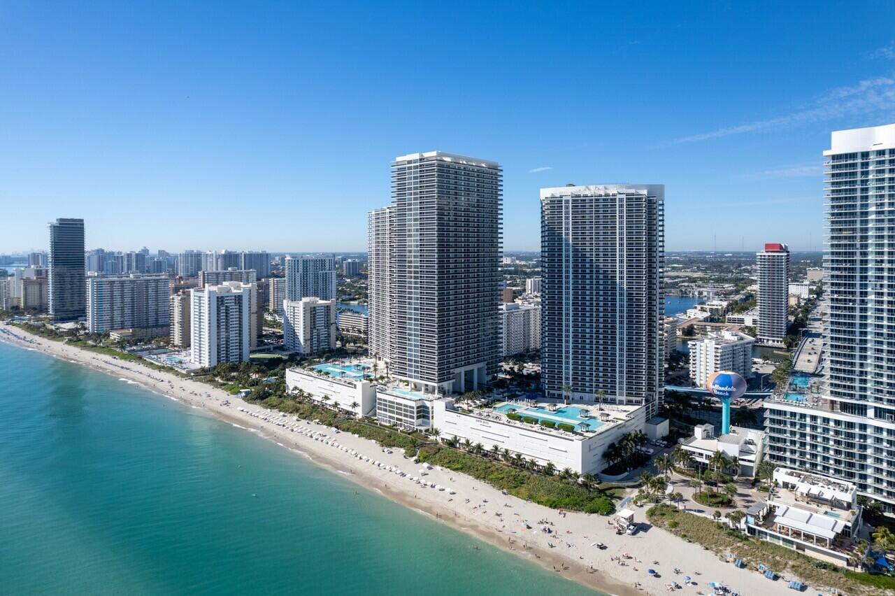 BEACHWALK CONDOMINIUM - Residential