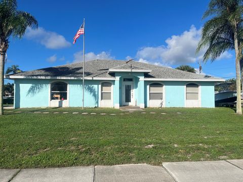 Photo of 8996 SE Bahama Circle, Hobe Sound, FL 33455 (MLS # R11125931)